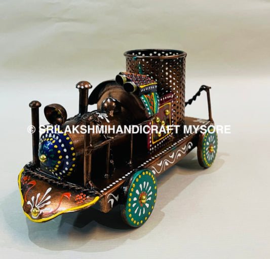Metal Engine Penstand - Decorative Train Desk Organizer